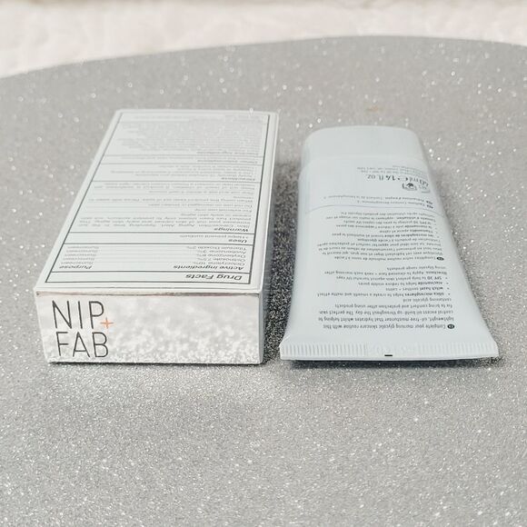 Nip + Fab Post Glycolic Fix Oil Free Moisturizer Face SPF 30 New Sealed Tube - Picture 7 of 10